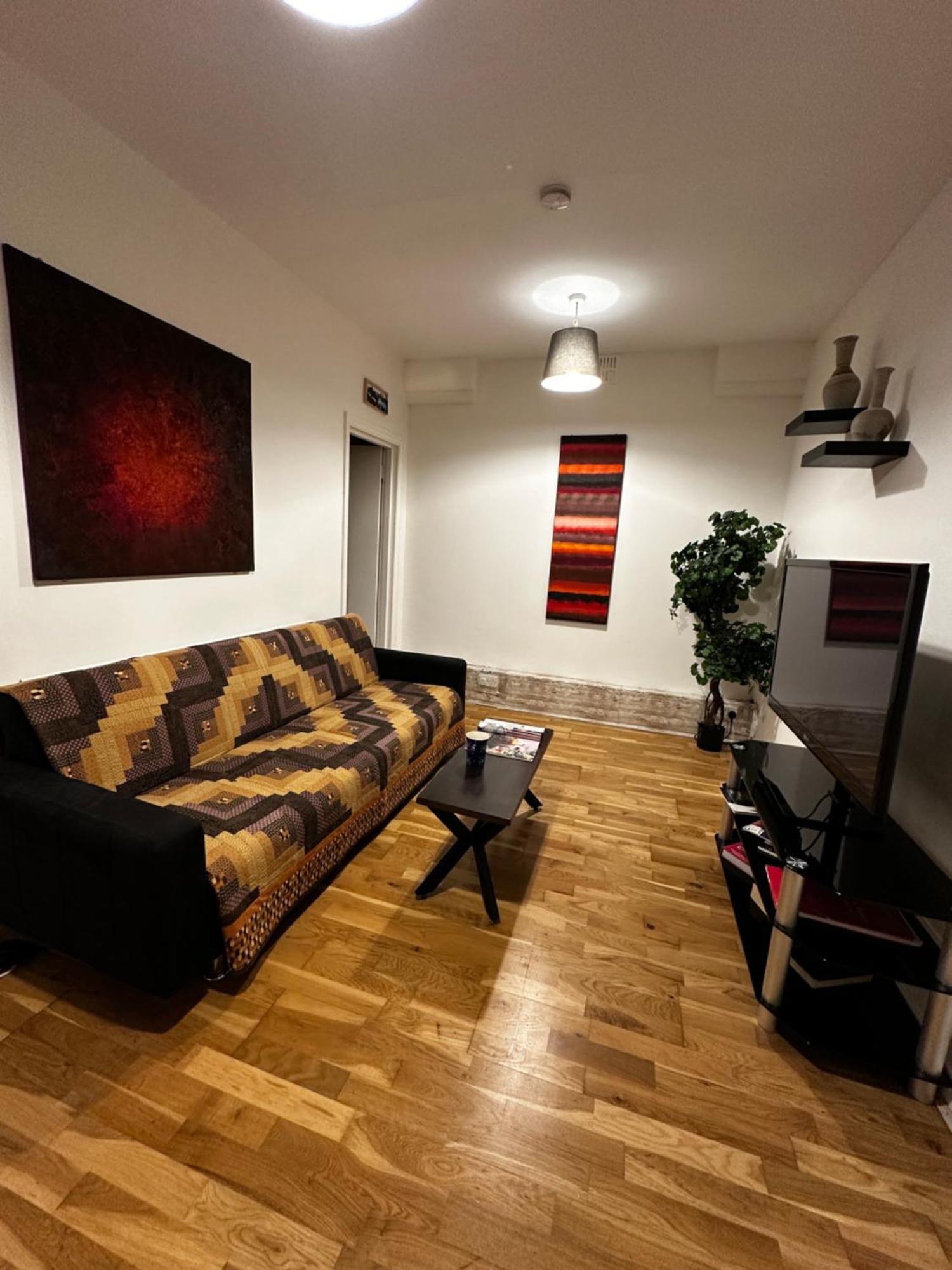 Charming 1-Bedroom Apartment Southfields, Londres Exterior foto